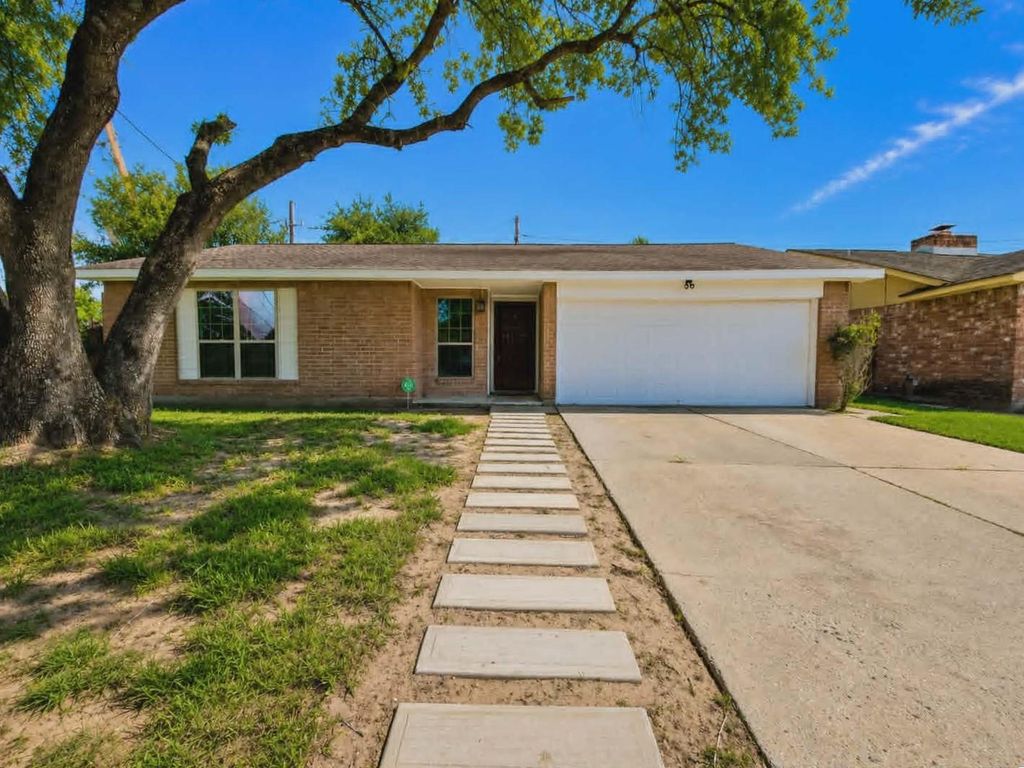 7422 Silent Wood Lane, Houston, TX 77086