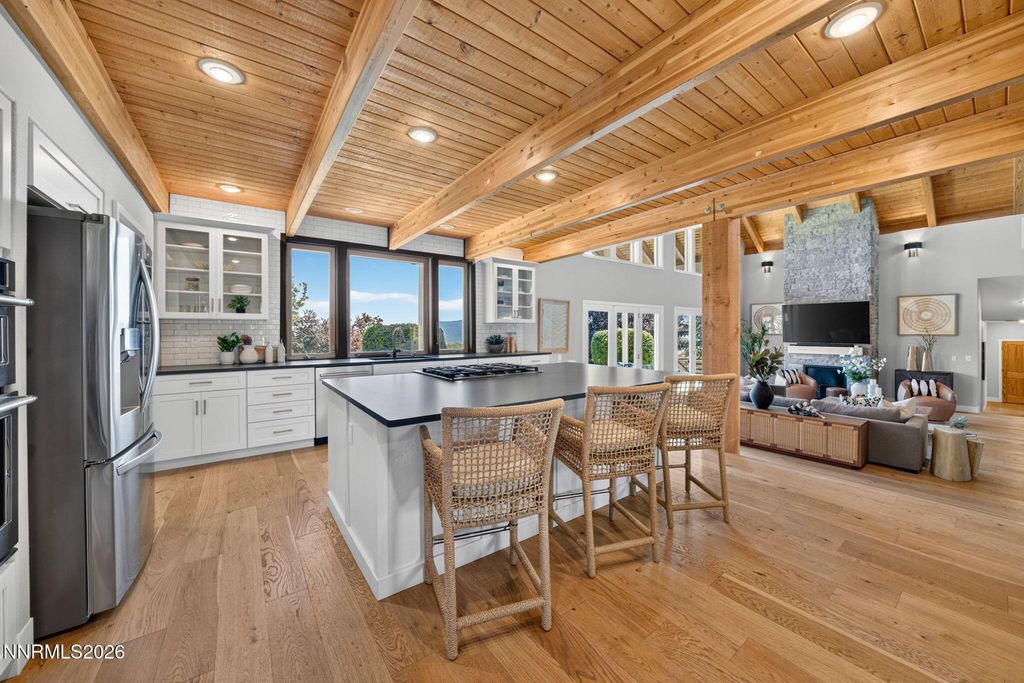 Image 10 of property listing at 255 Desatoya Court, Reno, NV 89511