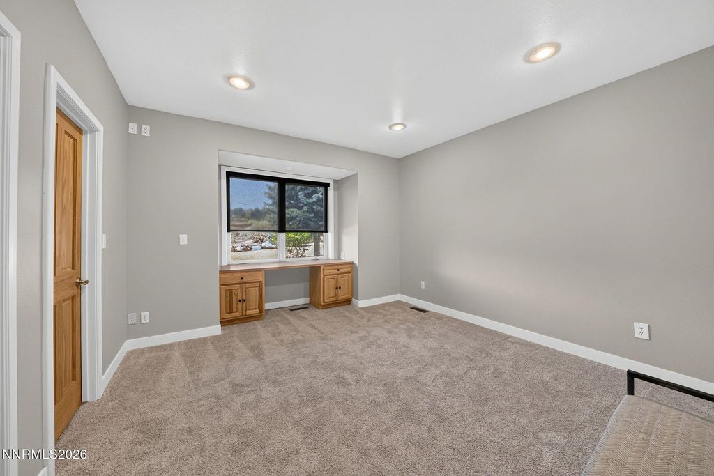 Image 16 of property listing at 255 Desatoya Court, Reno, NV 89511