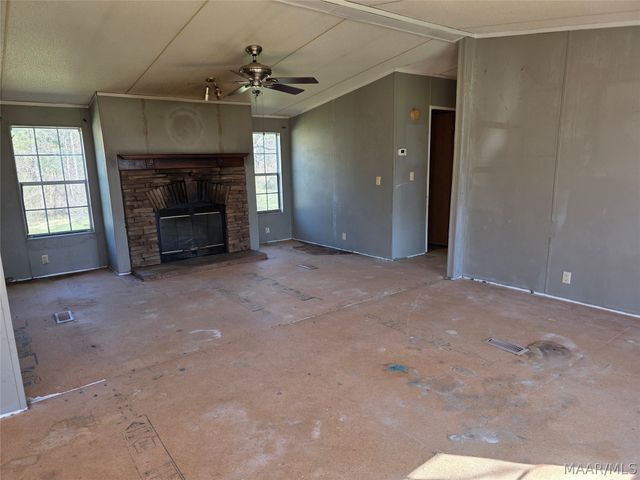 120 Meadow Ridge Drive, Wetumpka, AL 36093