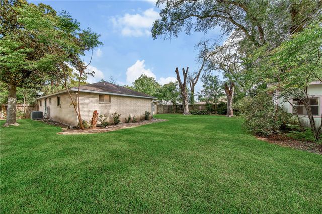 2006 Mermaid Lane, Houston, TX 77062