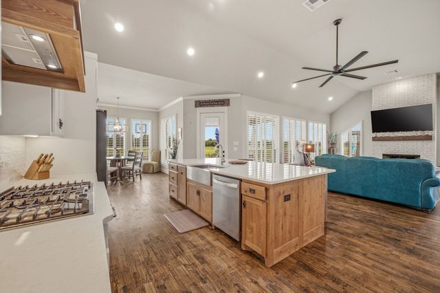 5255 Dennis Road Road, Weatherford, TX 76087