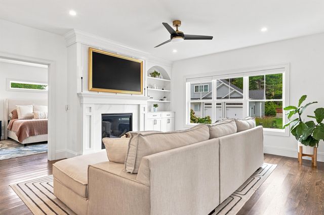 19 Wild Apple Lane, Exeter, NH 03833
