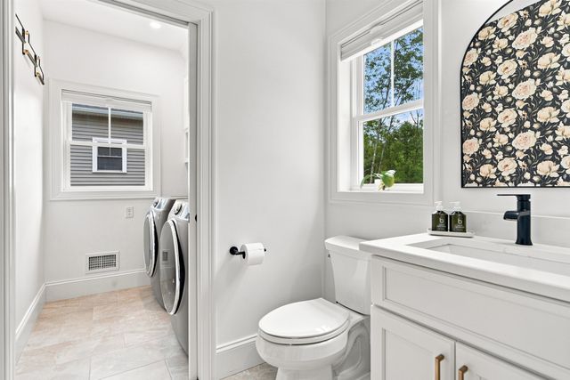 19 Wild Apple Lane, Exeter, NH 03833