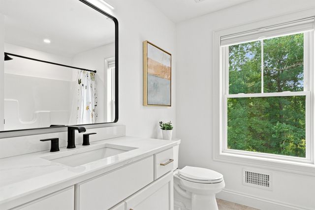 19 Wild Apple Lane, Exeter, NH 03833
