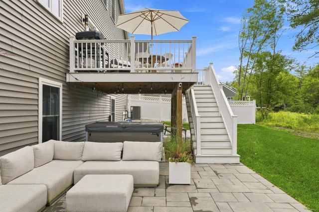 19 Wild Apple Lane, Exeter, NH 03833