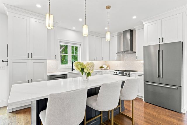 19 Wild Apple Lane, Exeter, NH 03833