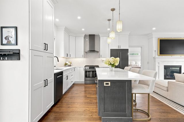 19 Wild Apple Lane, Exeter, NH 03833