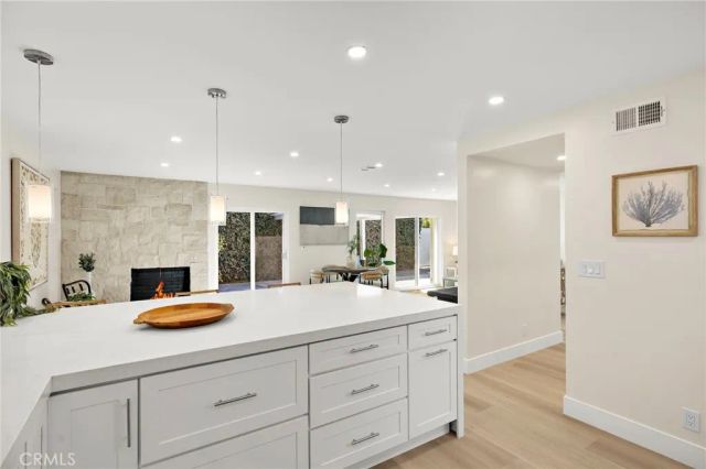 359 Ravello Lane, Costa Mesa, CA 92627