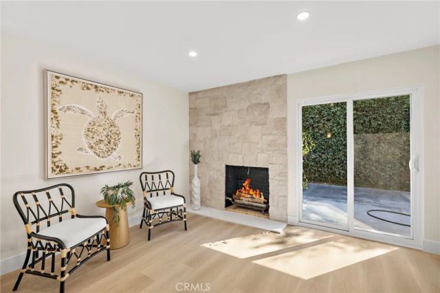 359 Ravello Lane, Costa Mesa, CA 92627