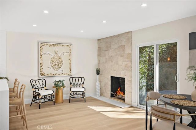 359 Ravello Lane, Costa Mesa, CA 92627