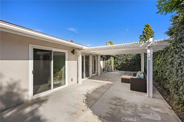 359 Ravello Lane, Costa Mesa, CA 92627