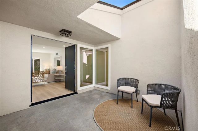 359 Ravello Lane, Costa Mesa, CA 92627