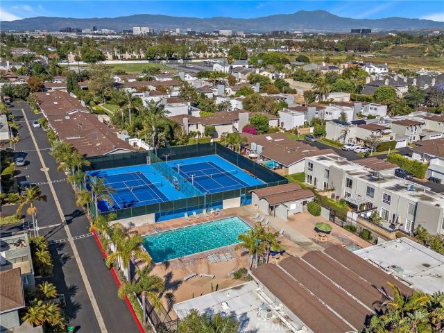 359 Ravello Lane, Costa Mesa, CA 92627