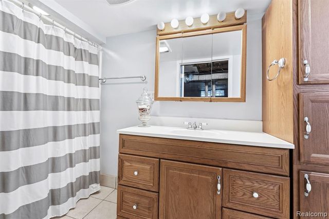 2841 Royal Avenue, Berkley, MI 48072
