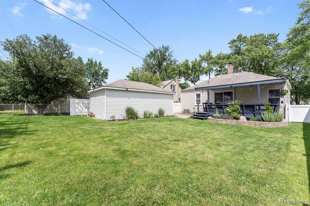 2841 Royal Avenue, Berkley, MI 48072