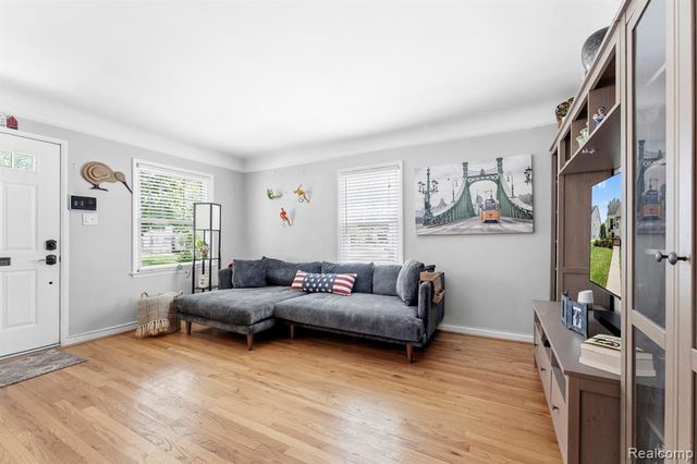 2841 Royal Avenue, Berkley, MI 48072