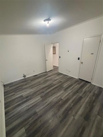 13515 County Road 184, Alvin, TX 77511