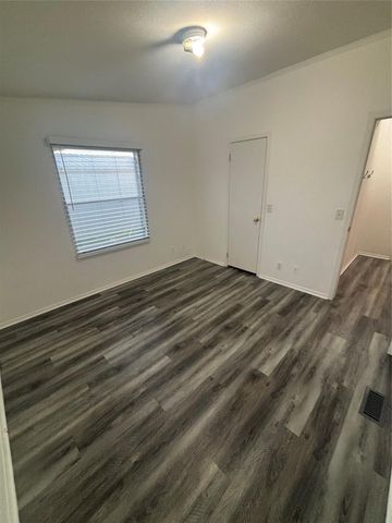13515 County Road 184, Alvin, TX 77511