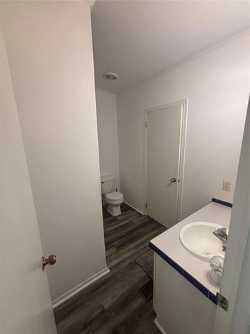 13515 County Road 184, Alvin, TX 77511