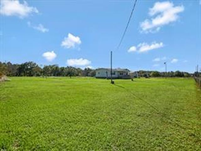 13515 County Road 184, Alvin, TX 77511