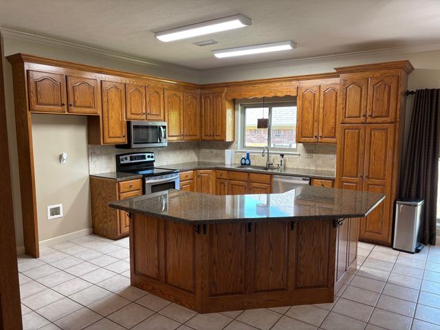 3715 McConnell Drive, Conway, AR 72034