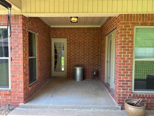 3715 McConnell Drive, Conway, AR 72034