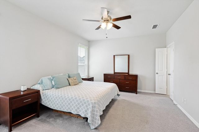 808 Feather Edge Drive, Springtown, TX 76082