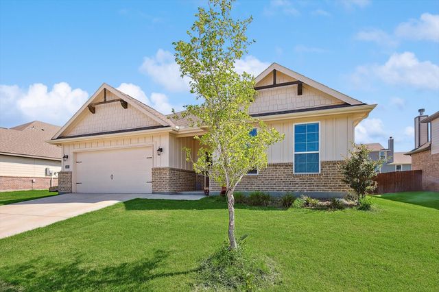 808 Feather Edge Drive, Springtown, TX 76082