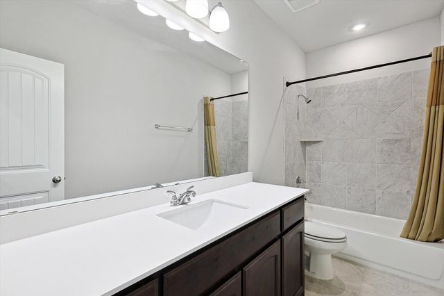 808 Feather Edge Drive, Springtown, TX 76082