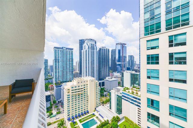 1200 Brickell Bay Dr 3614, Miami, FL 33131