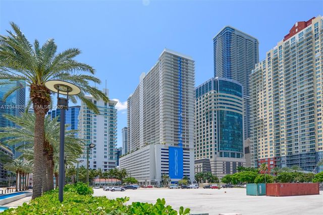 1200 Brickell Bay Dr 3614, Miami, FL 33131