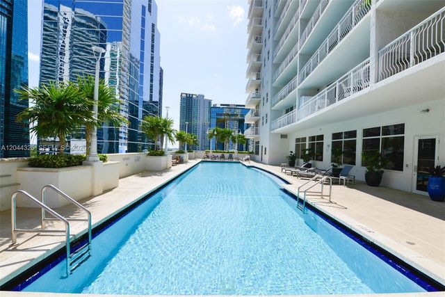 1200 Brickell Bay Dr 3614, Miami, FL 33131