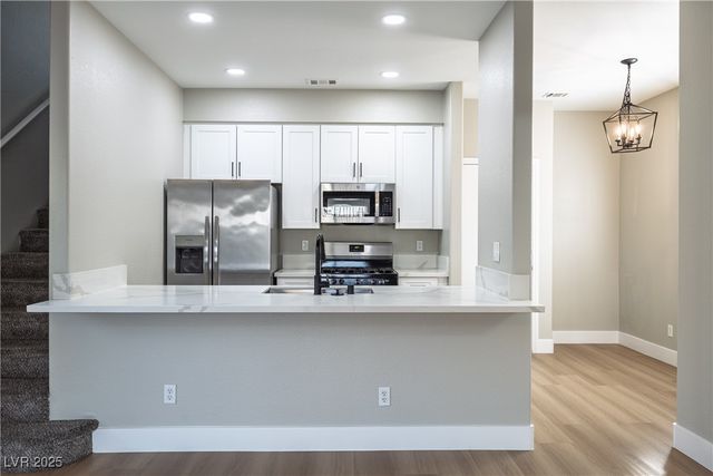 1424 Bow Creek Court, Las Vegas, NV 89128