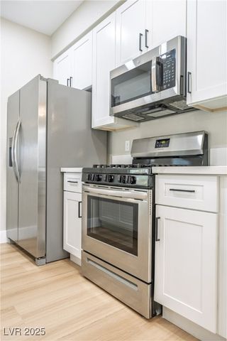 1424 Bow Creek Court, Las Vegas, NV 89128