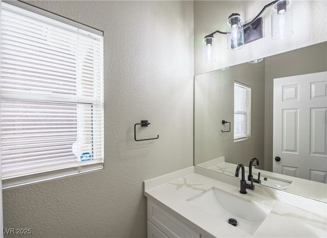 1424 Bow Creek Court, Las Vegas, NV 89128