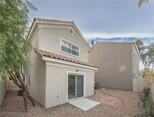 1424 Bow Creek Court, Las Vegas, NV 89128