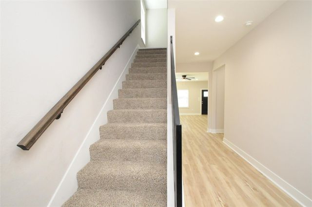 8203 Gladstone Street, Houston, TX 77051