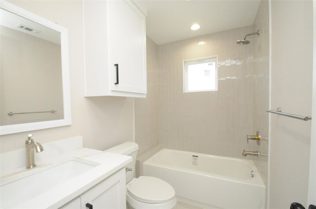 8203 Gladstone Street, Houston, TX 77051