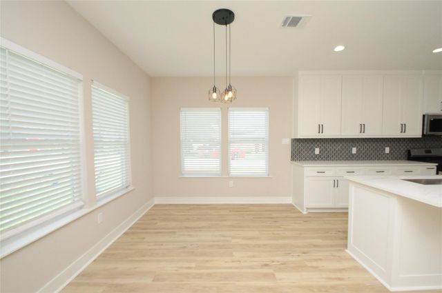 8203 Gladstone Street, Houston, TX 77051