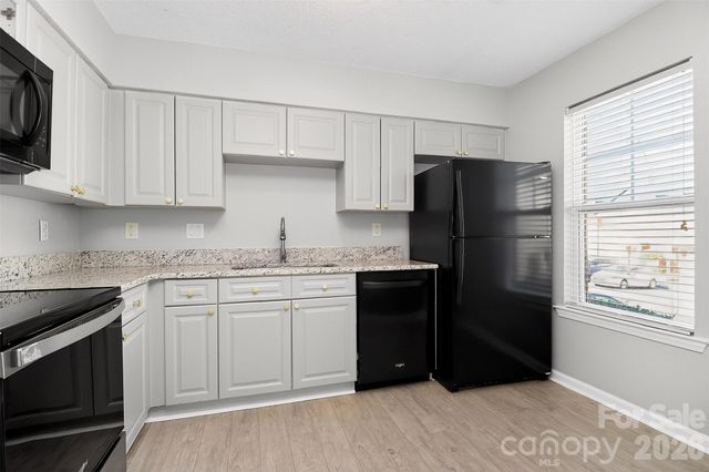 4298 Melrose Club Drive, Matthews, NC 28105