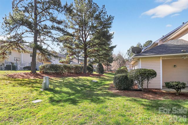 4298 Melrose Club Drive, Matthews, NC 28105