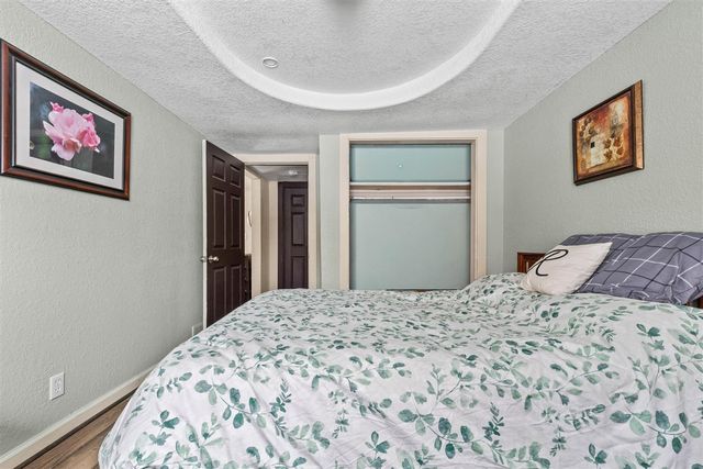 34 Oak Street, Hillsdale, MI 49242