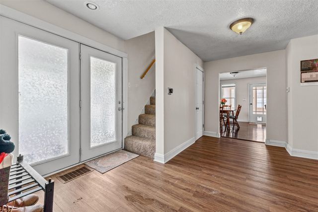 34 Oak Street, Hillsdale, MI 49242