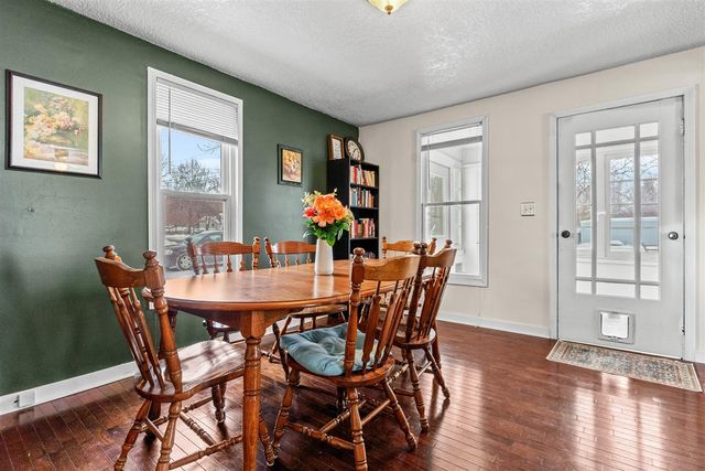 34 Oak Street, Hillsdale, MI 49242