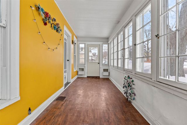 34 Oak Street, Hillsdale, MI 49242