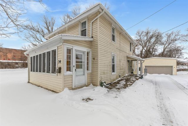 34 Oak Street, Hillsdale, MI 49242