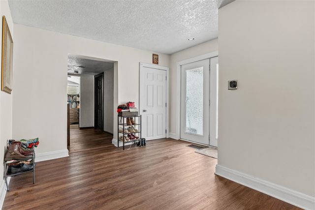 34 Oak Street, Hillsdale, MI 49242