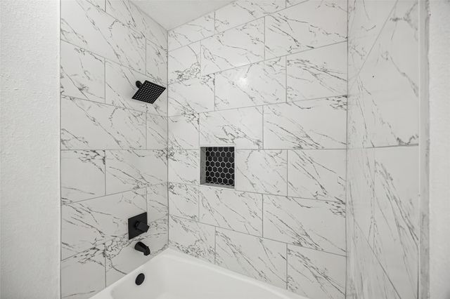 10523 Sageburrow Drive, Houston, TX 77089