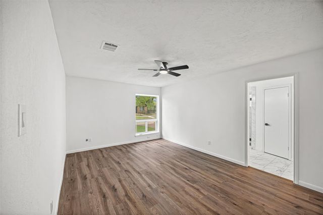 10523 Sageburrow Drive, Houston, TX 77089